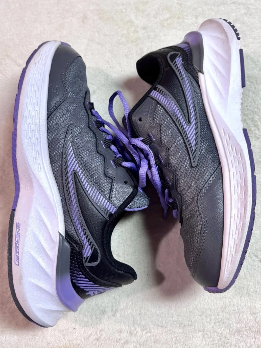 FILA Athletic Women's Gray & Purple Running Sneakers Size 8 - Picture 4 of 6